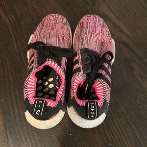 7.5 Women’s Adidas original NMD R-1 PK
